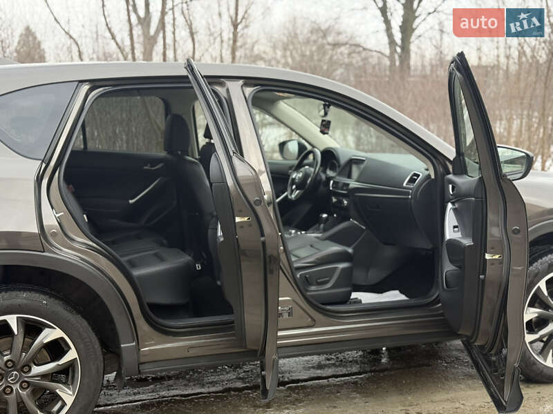 Внедорожник / Кроссовер Mazda CX-5 2016 в Стрые