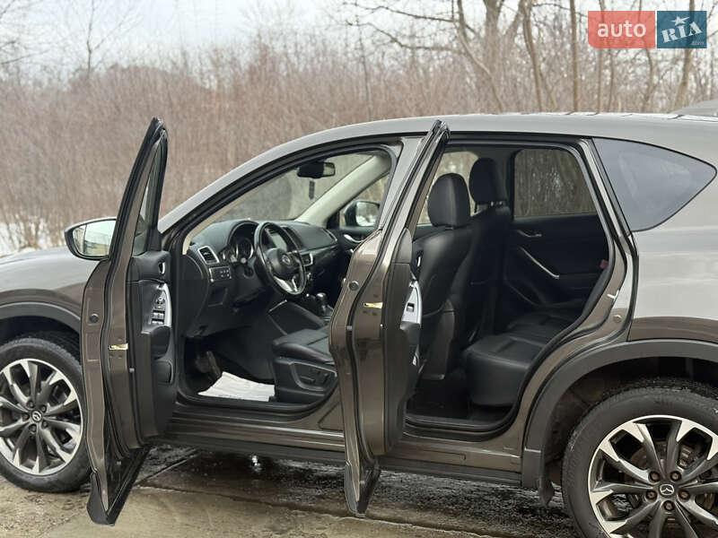 Внедорожник / Кроссовер Mazda CX-5 2016 в Стрые
