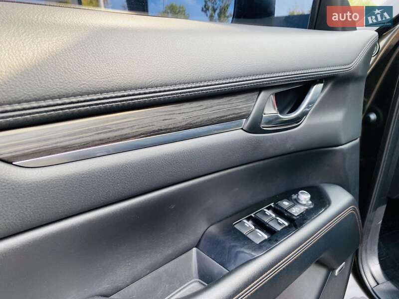 Внедорожник / Кроссовер Mazda CX-5 2018 в Харькове