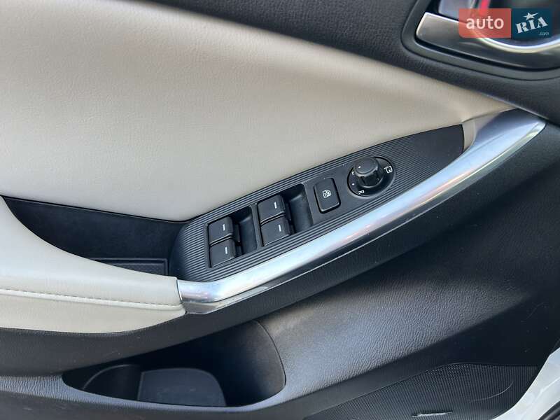 Внедорожник / Кроссовер Mazda CX-5 2013 в Ирпене