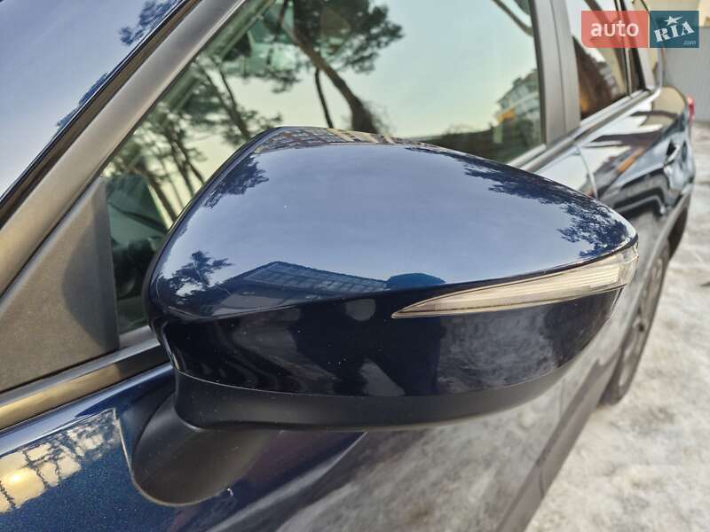 Позашляховик / Кросовер Mazda CX-5 2015 в Києві