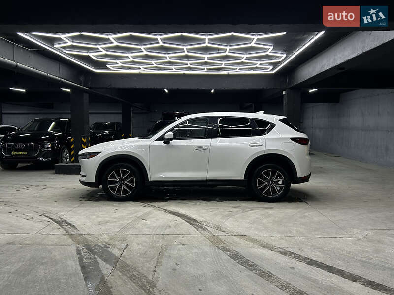 Внедорожник / Кроссовер Mazda CX-5 2018 в Черновцах