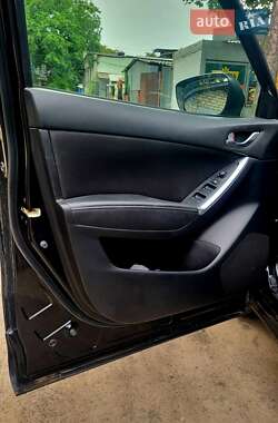 Внедорожник / Кроссовер Mazda CX-5 2015 в Терновке
