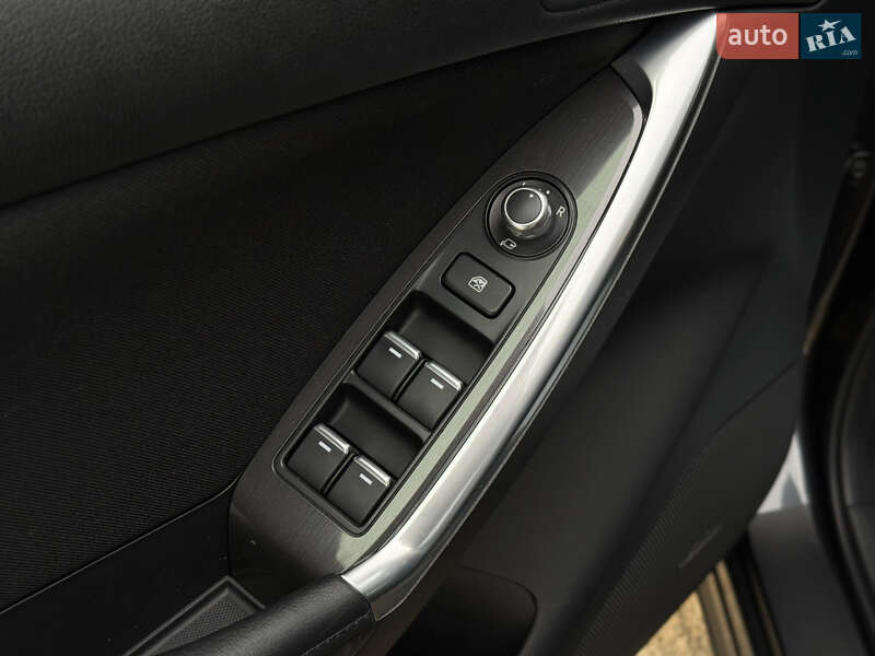 Внедорожник / Кроссовер Mazda CX-5 2015 в Ивано-Франковске