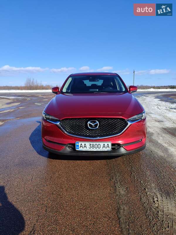 Внедорожник / Кроссовер Mazda CX-5 2017 в Коростене