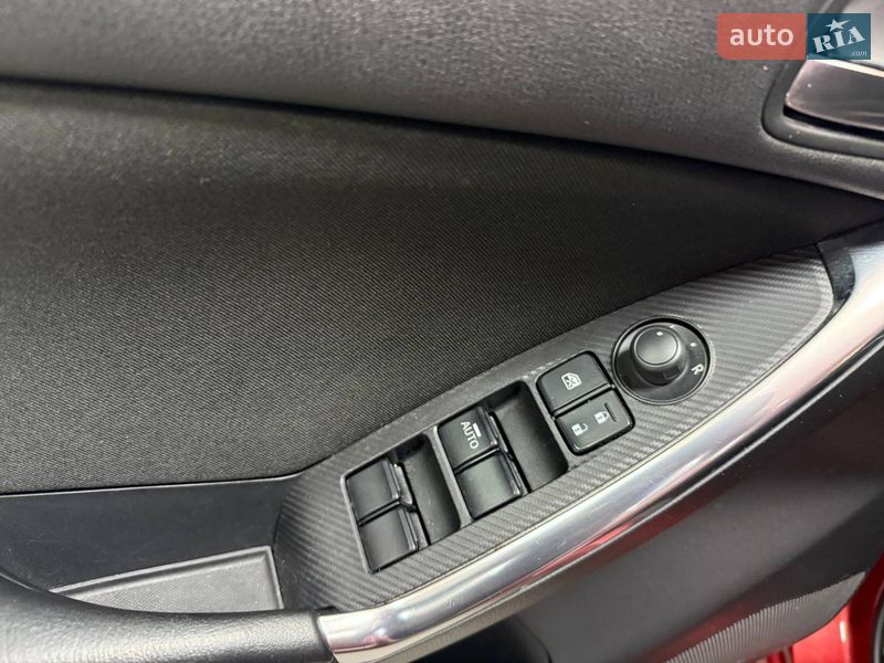 Позашляховик / Кросовер Mazda CX-5 2016 в Києві