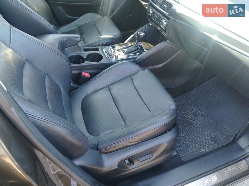 Внедорожник / Кроссовер Mazda CX-5 2015 в Ровно