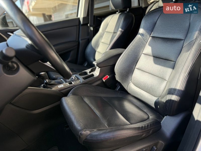 Внедорожник / Кроссовер Mazda CX-5 2016 в Киеве