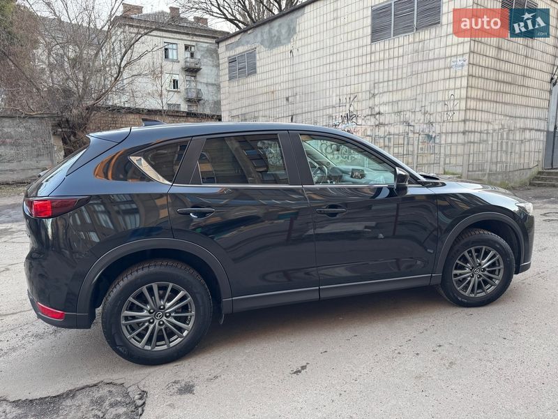 Внедорожник / Кроссовер Mazda CX-5 2017 в Киеве