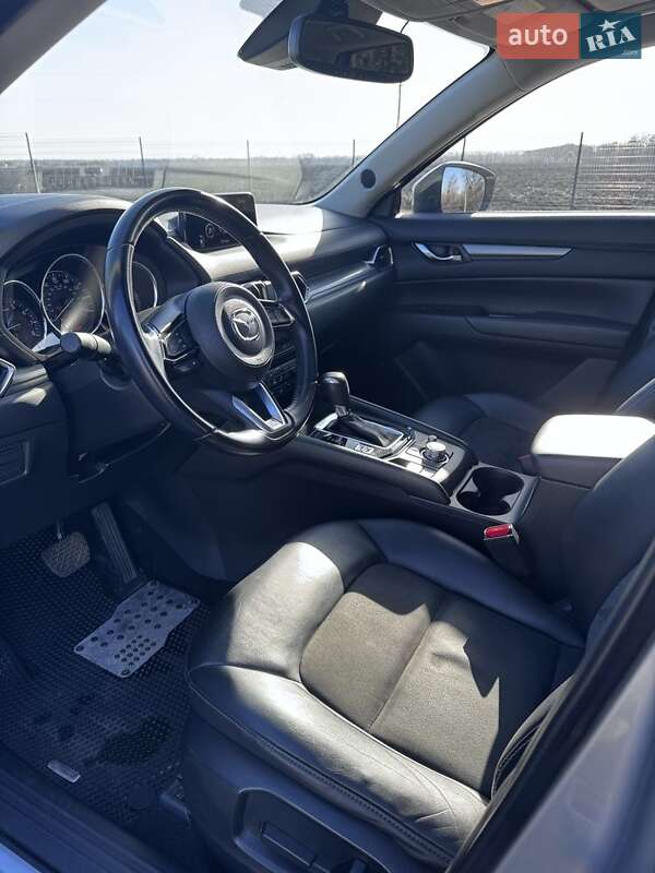 Позашляховик / Кросовер Mazda CX-5 2017 в Золотоноші