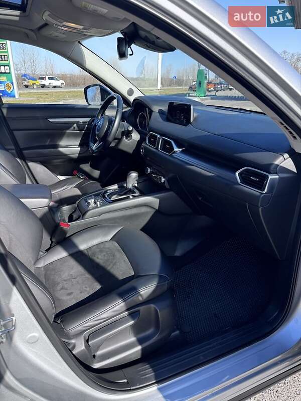 Позашляховик / Кросовер Mazda CX-5 2017 в Золотоноші