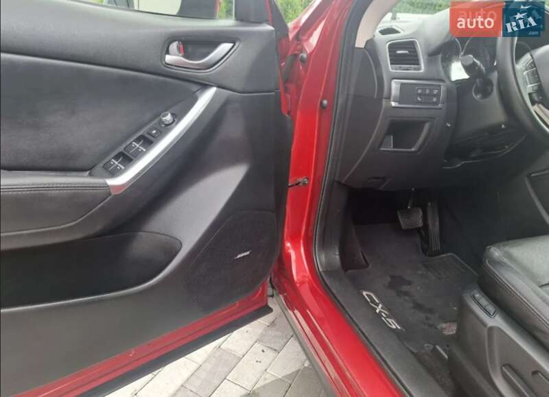Внедорожник / Кроссовер Mazda CX-5 2015 в Ровно