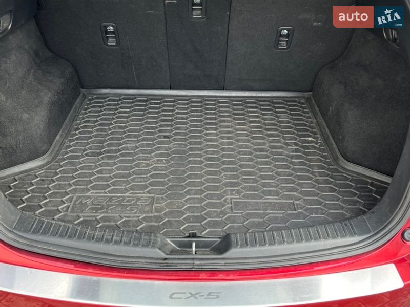 Позашляховик / Кросовер Mazda CX-5 2017 в Дніпрі