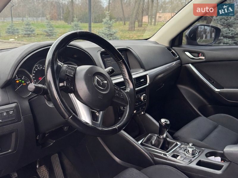 Внедорожник / Кроссовер Mazda CX-5 2015 в Краматорске