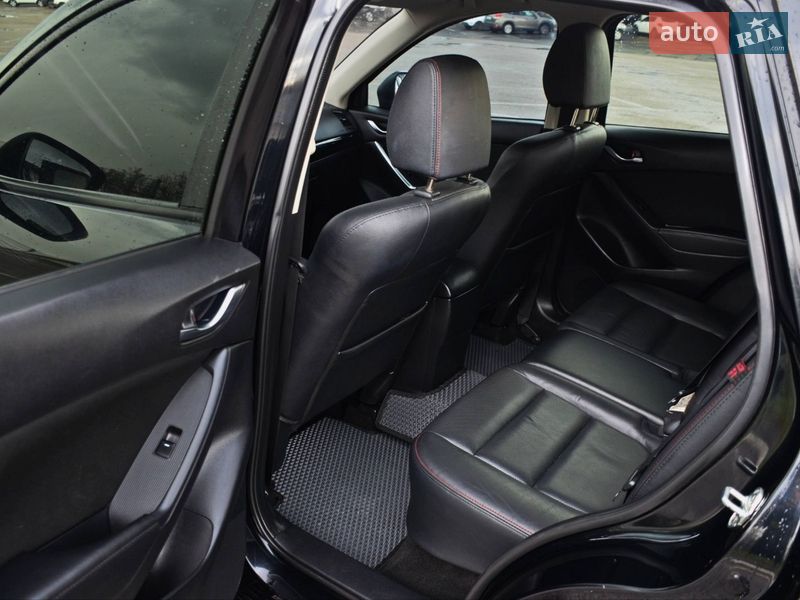 Позашляховик / Кросовер Mazda CX-5 2015 в Дніпрі фото 9 Позашляховик / Кросовер Mazda CX-5 2015 в Дніпрі