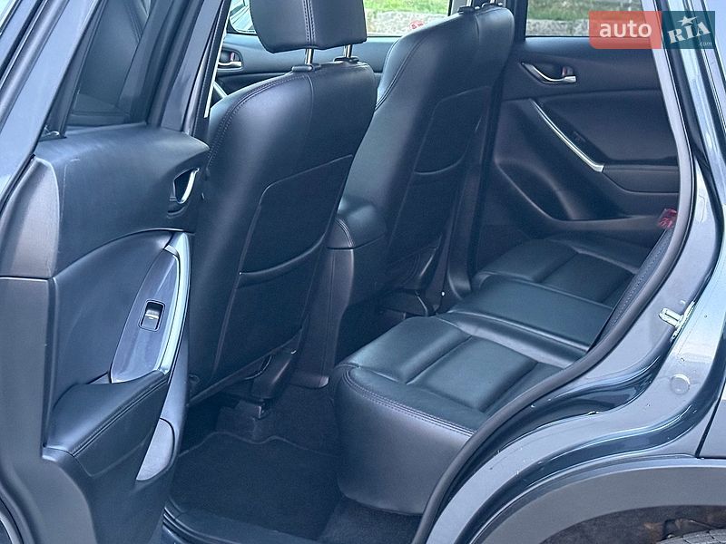 Внедорожник / Кроссовер Mazda CX-5 2015 в Сарнах