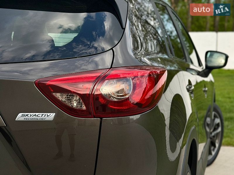 Внедорожник / Кроссовер Mazda CX-5 2016 в Луцке