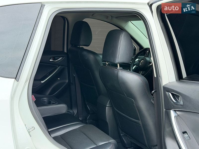 Внедорожник / Кроссовер Mazda CX-5 2015 в Сарнах