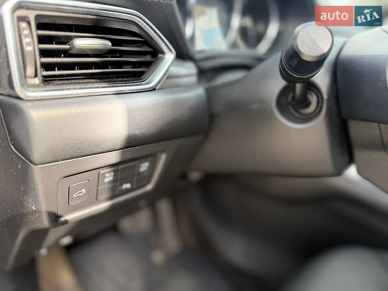 Внедорожник / Кроссовер Mazda CX-5 2018 в Харькове
