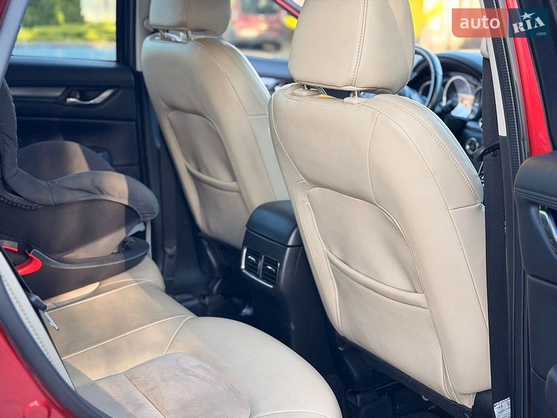 Внедорожник / Кроссовер Mazda CX-5 2018 в Староконстантинове
