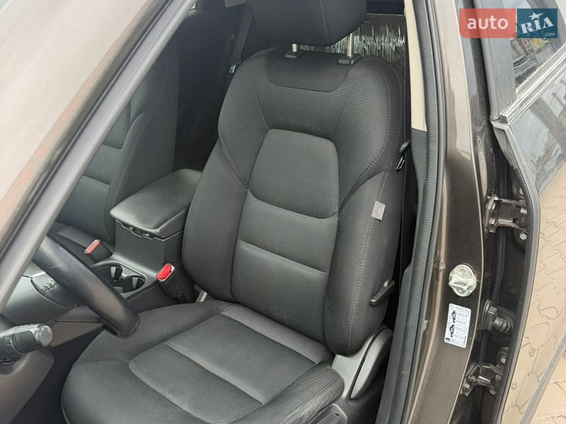 Внедорожник / Кроссовер Mazda CX-5 2017 в Киеве