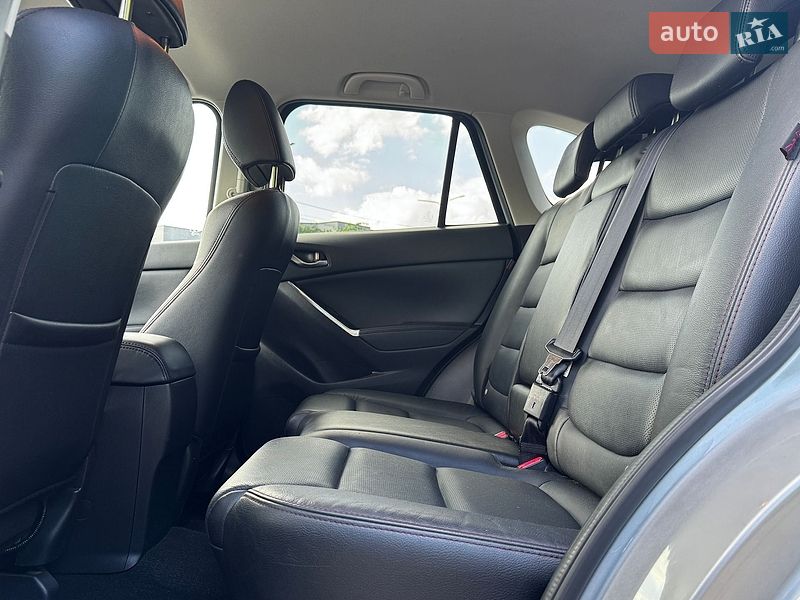 Позашляховик / Кросовер Mazda CX-5 2015 в Луцьку