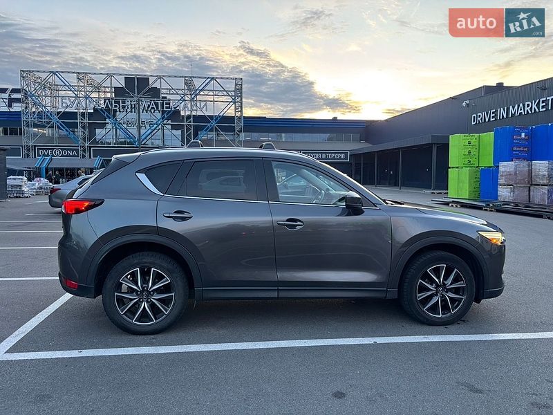 Позашляховик / Кросовер Mazda CX-5 2017 в Києві