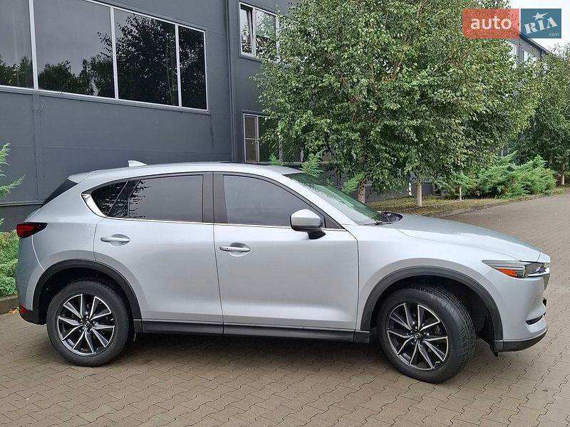 Позашляховик / Кросовер Mazda CX-5 2017 в Києві