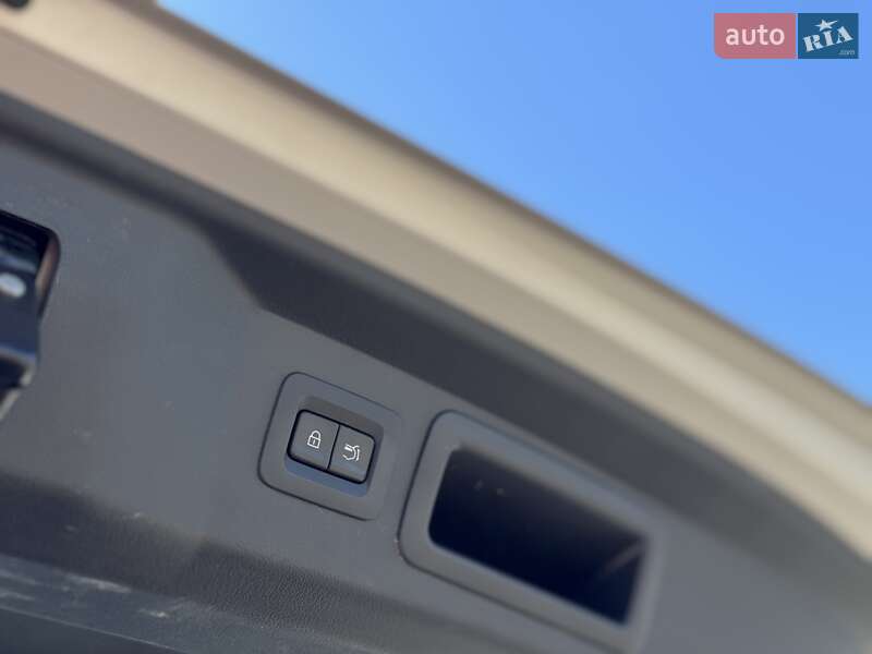 Внедорожник / Кроссовер Mazda CX-60 2023 в Киеве фото 24 Внедорожник / Кроссовер Mazda CX-60 2023 в Киеве