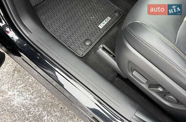Внедорожник / Кроссовер Mazda CX-60 2023 в 