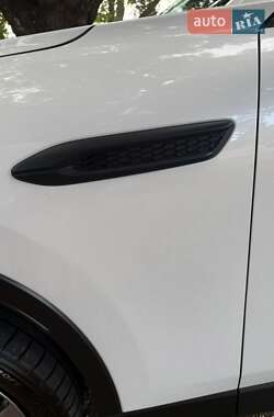 Позашляховик / Кросовер Mazda CX-60 2023 в 