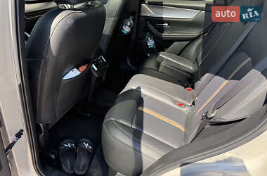 Внедорожник / Кроссовер Mazda CX-60 2023 в 