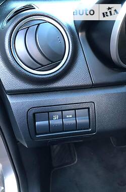Позашляховик / Кросовер Mazda CX-7 2011 в 
