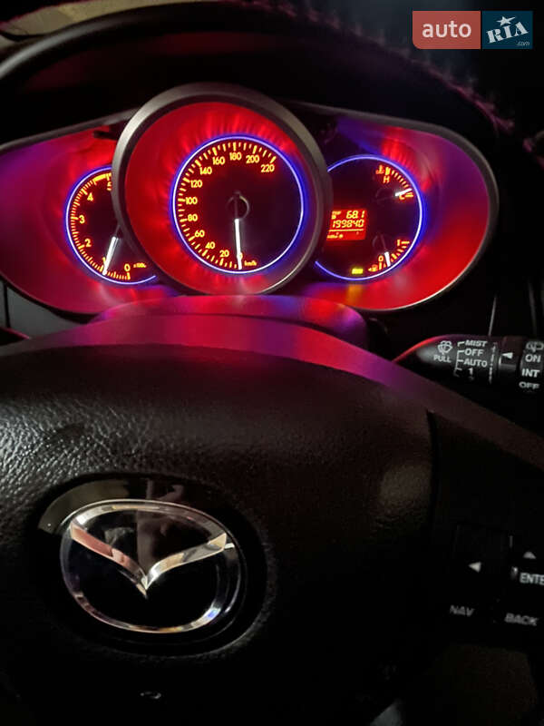Позашляховик / Кросовер Mazda CX-7 2011 в Дубні
