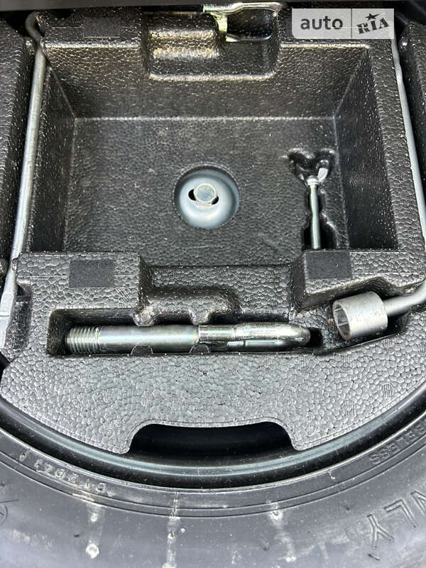 Позашляховик / Кросовер Mazda CX-7 2011 в Києві