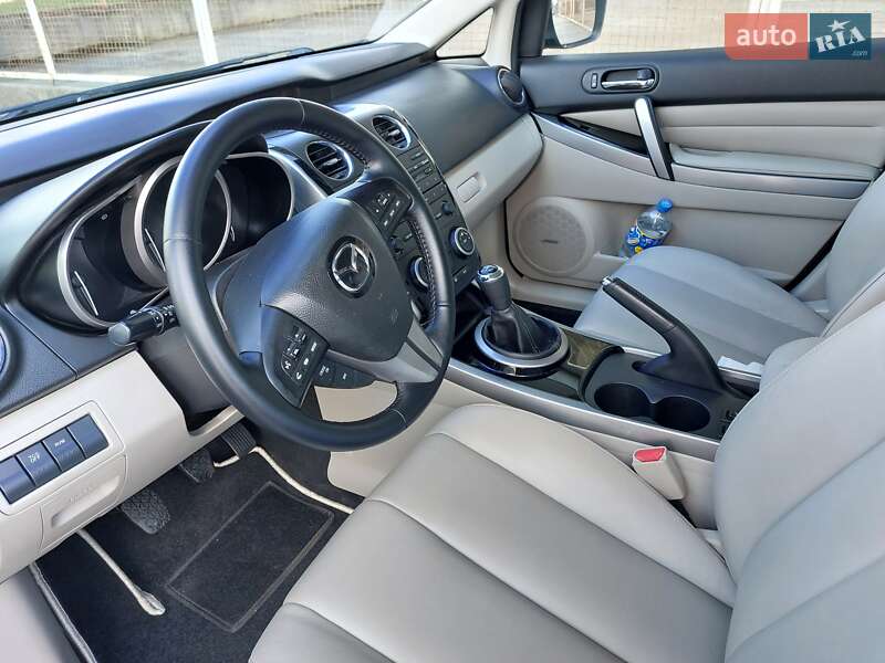 Внедорожник / Кроссовер Mazda CX-7 2010 в Ровно