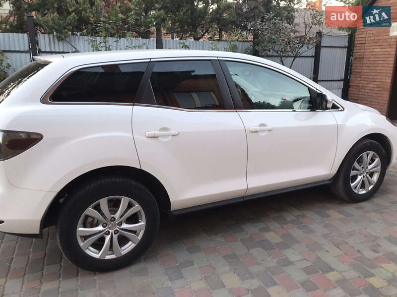 Позашляховик / Кросовер Mazda CX-7 2010 в Луцьку