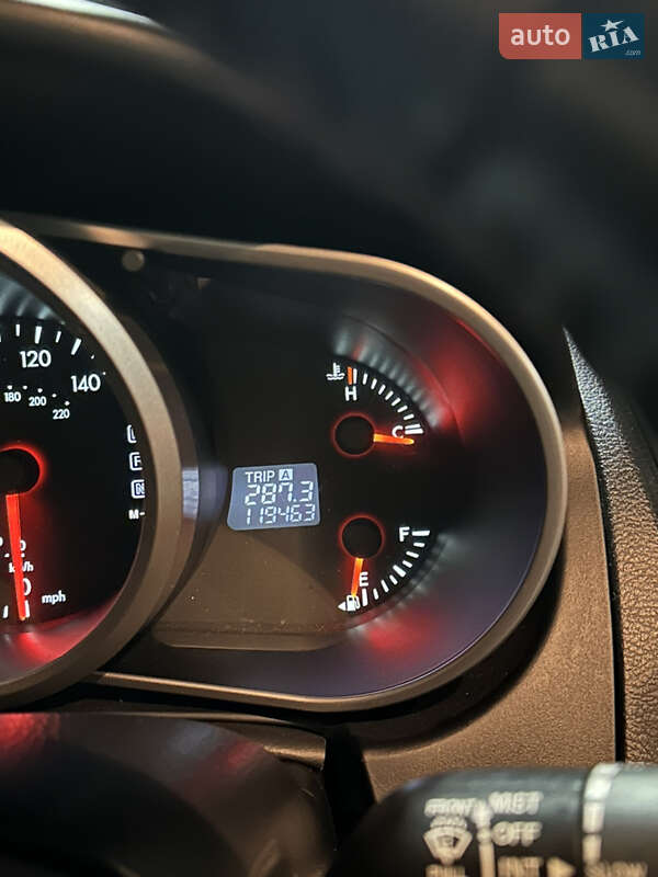 Внедорожник / Кроссовер Mazda CX-7 2010 в Броварах