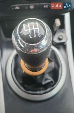 Позашляховик / Кросовер Mazda CX-7 2011 в 