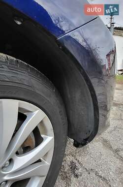 Позашляховик / Кросовер Mazda CX-7 2011 в 