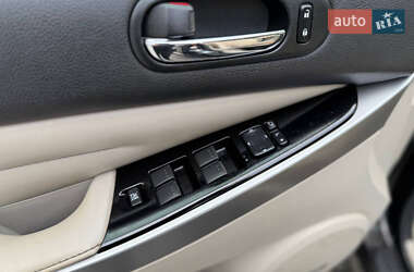 Внедорожник / Кроссовер Mazda CX-7 2010 в 