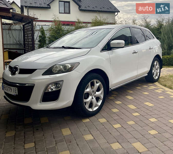 Позашляховик / Кросовер Mazda CX-7 2011 в 