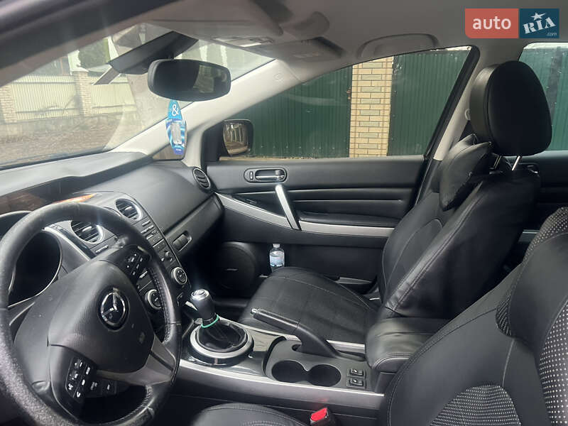 Позашляховик / Кросовер Mazda CX-7 2010 в Чернівцях