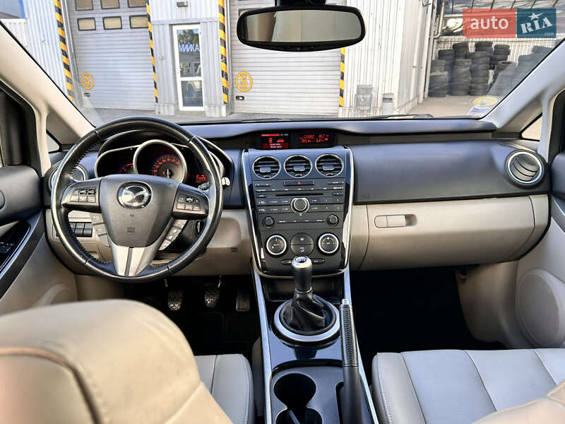 Позашляховик / Кросовер Mazda CX-7 2011 в Рівному