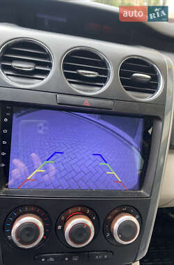 Позашляховик / Кросовер Mazda CX-7 2010 в 