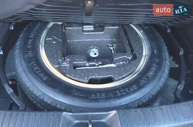 Позашляховик / Кросовер Mazda CX-7 2010 в 