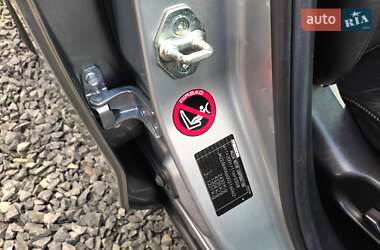 Позашляховик / Кросовер Mazda CX-7 2010 в 