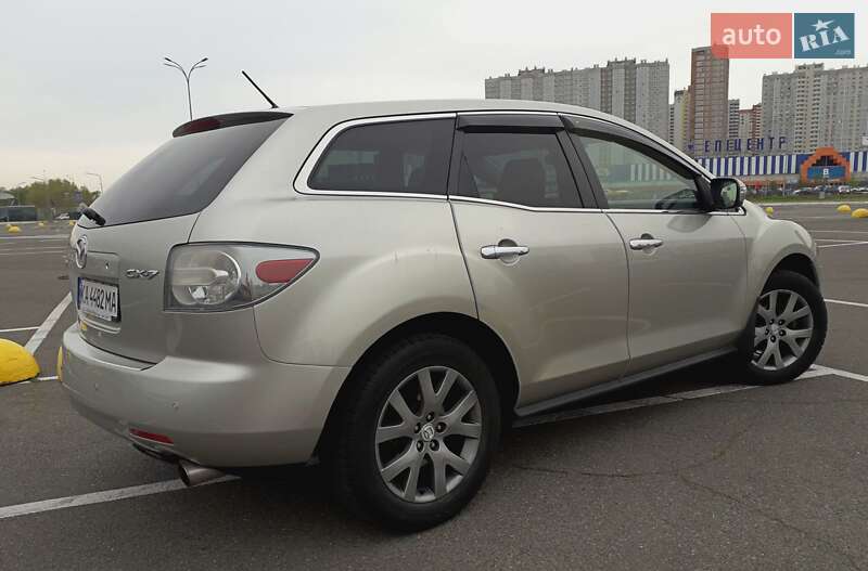 Внедорожник / Кроссовер Mazda CX-7 2009 в 