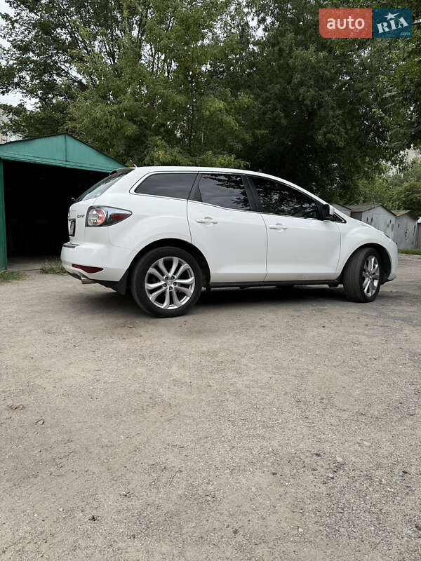 Listing photo 10