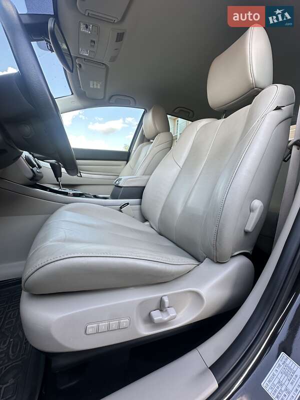 Внедорожник / Кроссовер Mazda CX-7 2010 в Белогородке